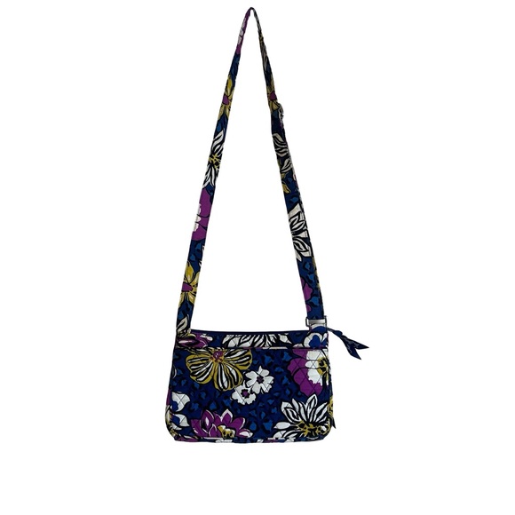 Vera Bradley patterned small crossbody bag - Picture 3 of 5